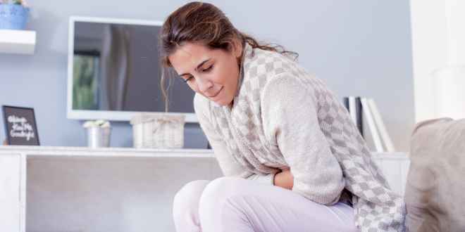 Fettstuhl, Durchfälle, Bauchschmerzen sind oft Symptome einer Bauchspeicheldrüsenschwäche.