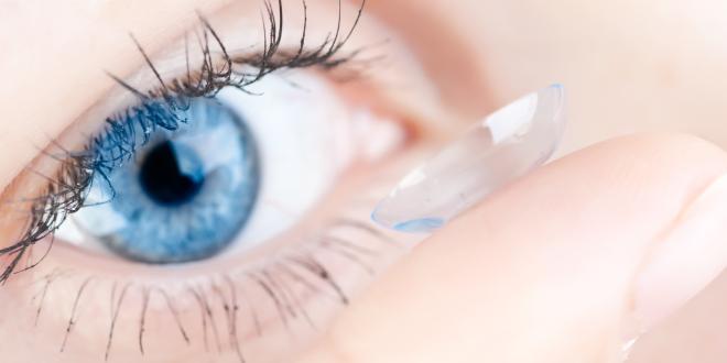 Einsetzen von Kontaktlinsen