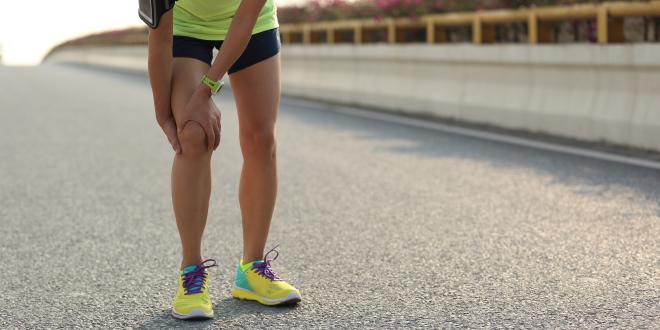 Schmerzen im Kniegelenk beim Joggen