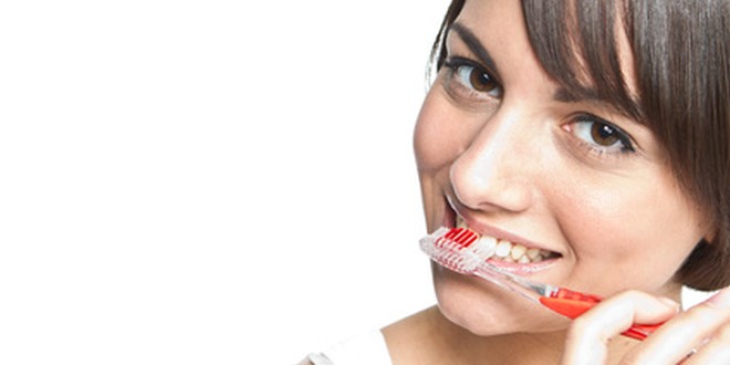 Ist es möglich, Zahnstein mit Hausmitteln zu beseitigen?