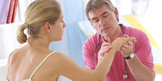 Neurokutanes Syndrom Patient beim Dermatologen