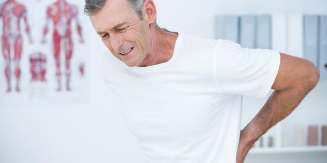 Rückenschmerzen als ein Symptom im Bereich des Rumpfes