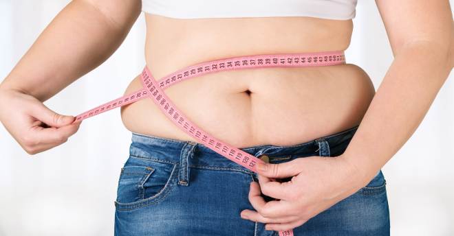 Der Bauch stellt für viele Menschen eine Problemzone dar Der Bauch stellt für viele Menschen eine Problemzone dar