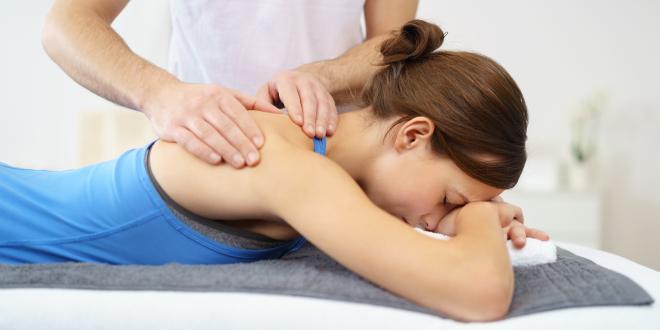 Rückenschmerzen oberer Rücken Rückenschmerzen im oberen Rücken
