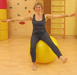 Übung Pezziball Übung Pezziball