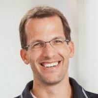 Dr. Nicolas Gumpert - Spezialist für den Tennisarm Dr. Nicolas Gumpert - Spezialist für den Tennisarm